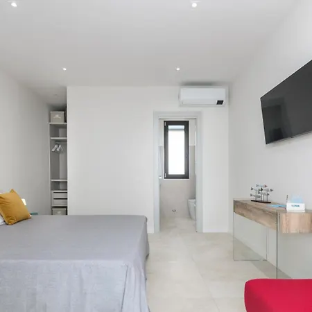 Sabbie Rosse 6, Emma Ovile la Marinella