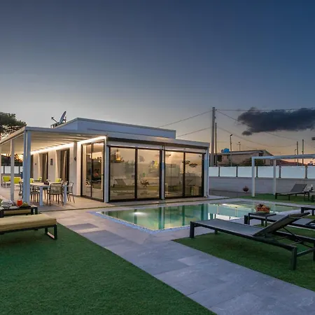 Sabbie Rosse 6, Emma Villa