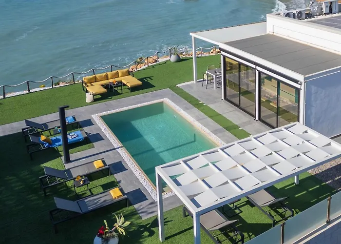 Sabbie Rosse 6, Emma Ovile la Marinella