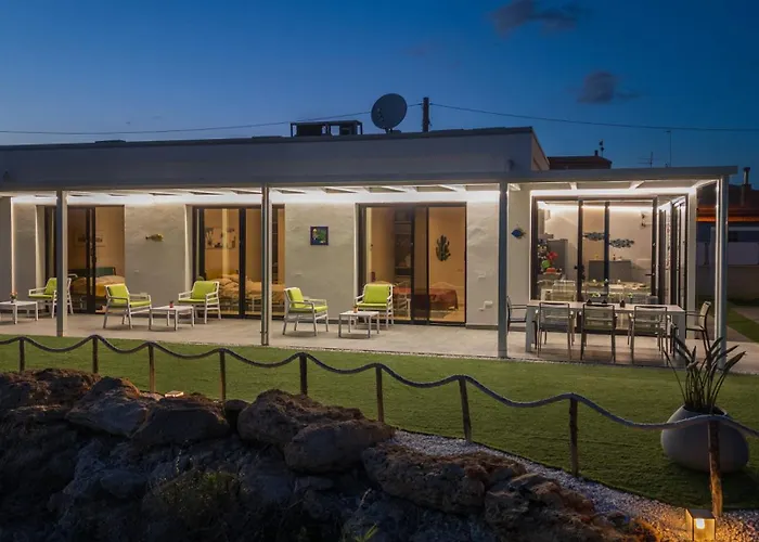 Sabbie Rosse 6, Emma Willa Ovile la Marinella