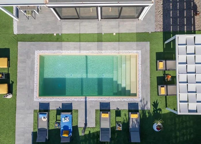 Sabbie Rosse 6, Emma Ovile la Marinella