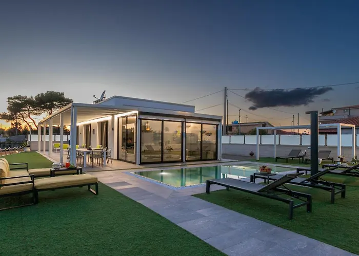 Sabbie Rosse 6, Emma Willa